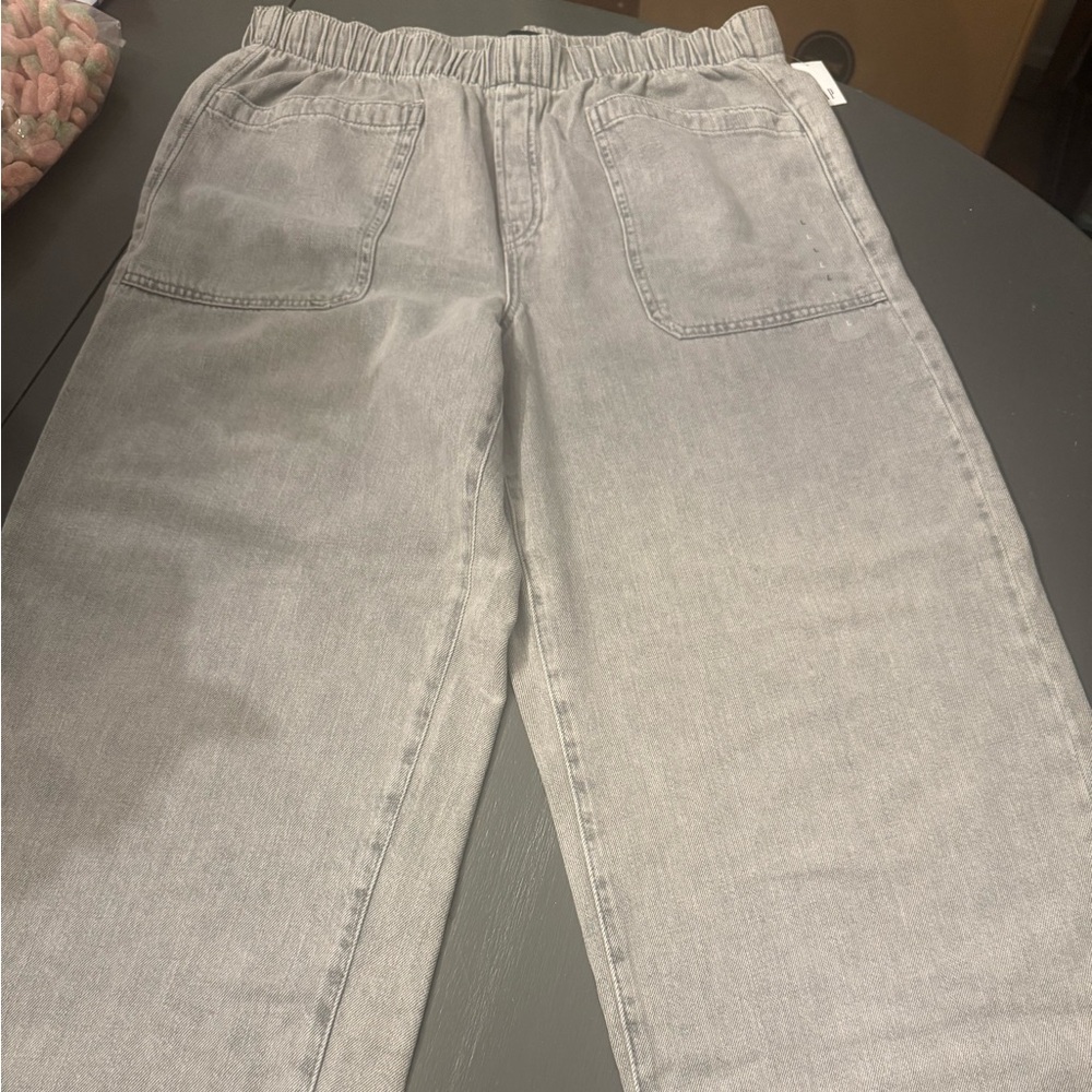 GAP High Rise Wide-Leg Denim in Gray